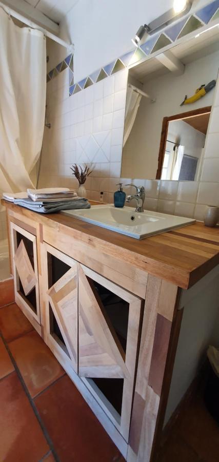 Aux Berges Du Pont Du Gard Bed & Breakfast