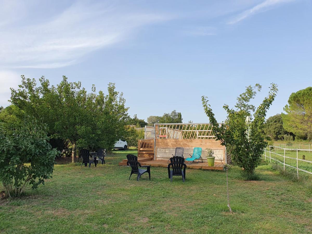 Aux Berges Du Pont Du Gard Bed & Breakfast *